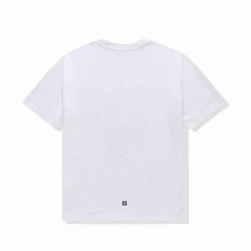 GIVENCHY Men's T-shirts 152